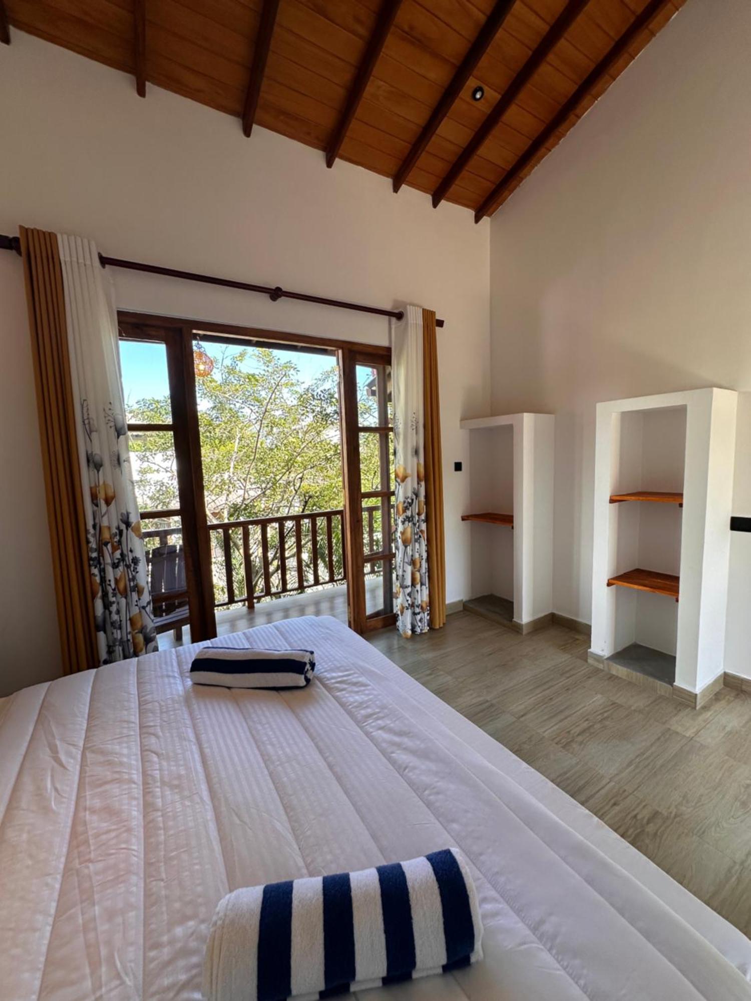 The Point Mirissa Hotel Ngoại thất bức ảnh