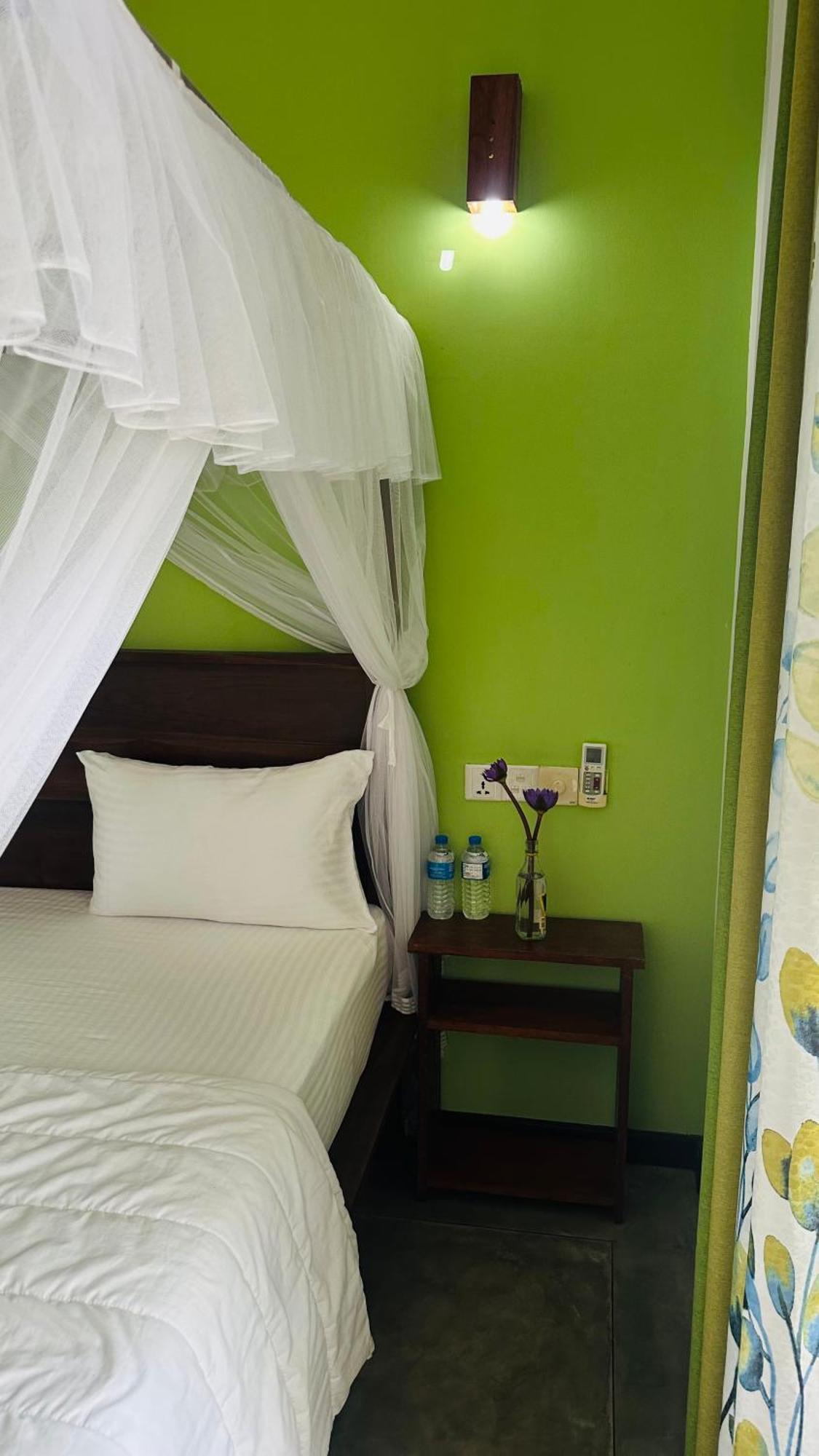 The Point Mirissa Hotel Ngoại thất bức ảnh