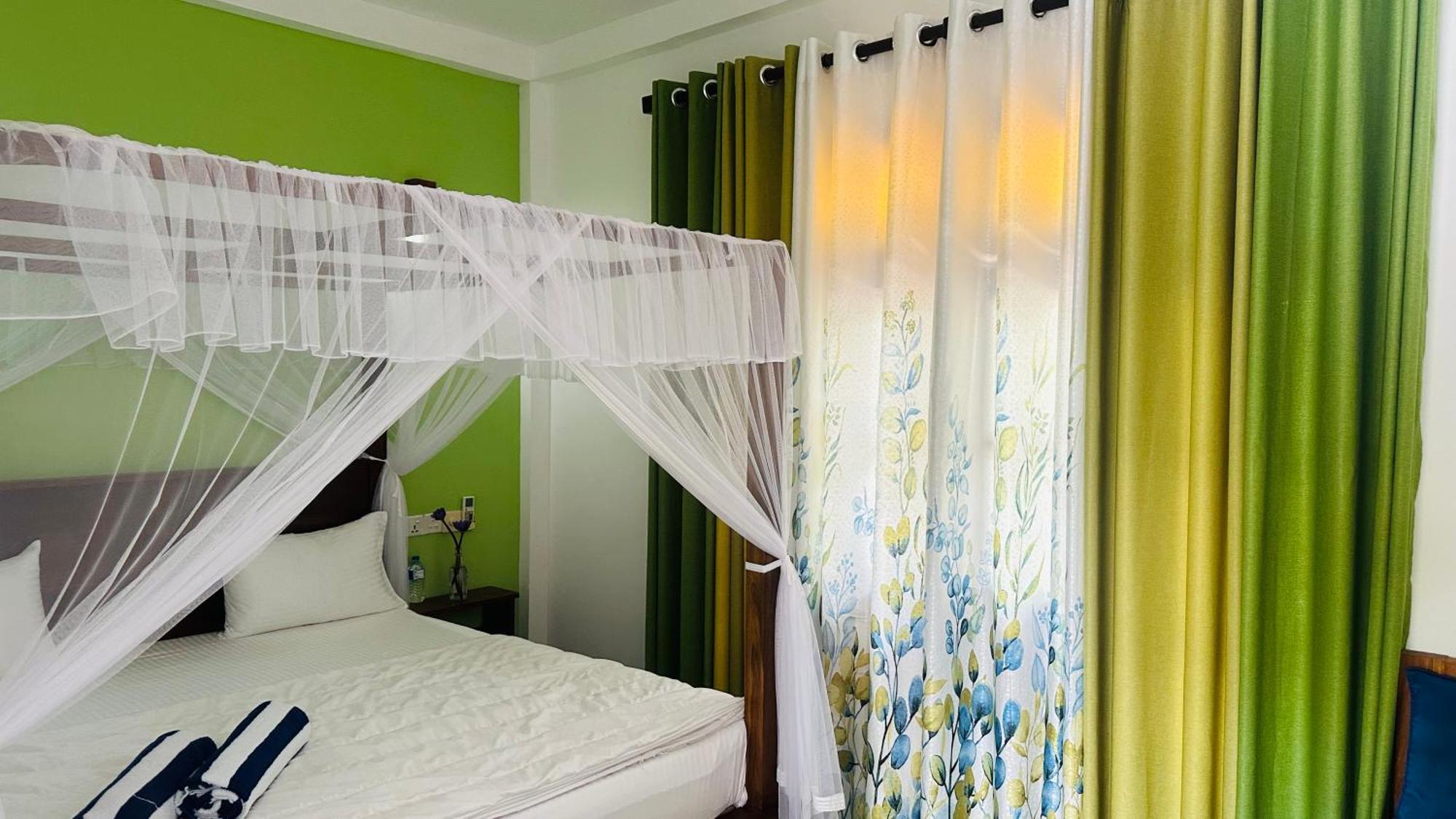 The Point Mirissa Hotel Ngoại thất bức ảnh